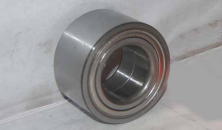 Подшипник ступицы передней +ст.кольцо+гайка (KR) Германия