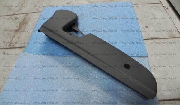 Крепёж молдинга крыши задний правый S18-6903903