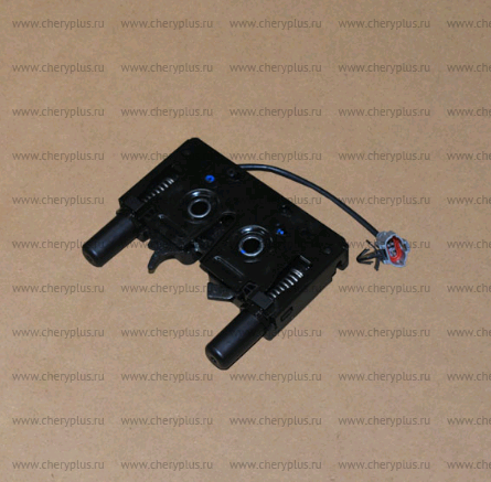 Замок капота m1e 554000758AA Замок капота m1e 554000758AA