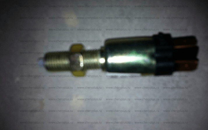 КОНЦЕВОЙ ВЫКЛЮЧАТЕЛЬ СТОП СИГНАЛОВ (неоригинал) 1017020051