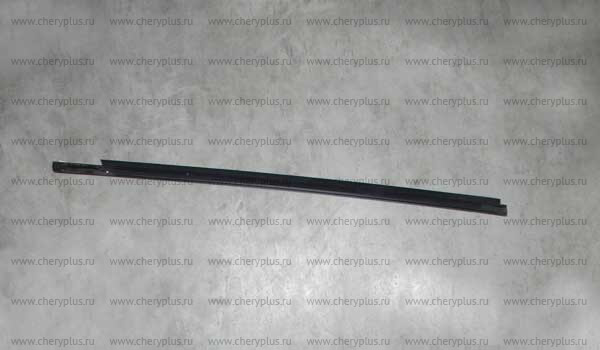 Уплотнитель стекла передней левой двери наружний S18-5206115