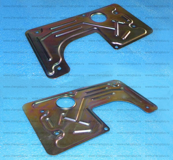 Пластина изоляционная 477F-1009012