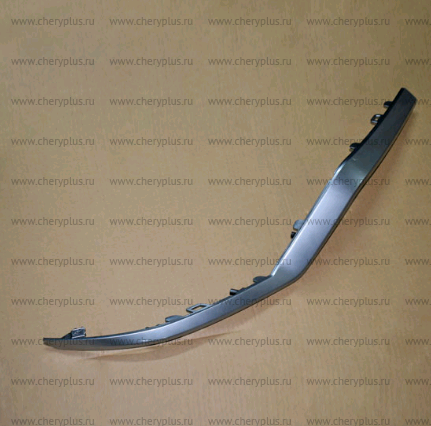 Накладка переднего бампера правая серебристая t1e 602000947AAAKR