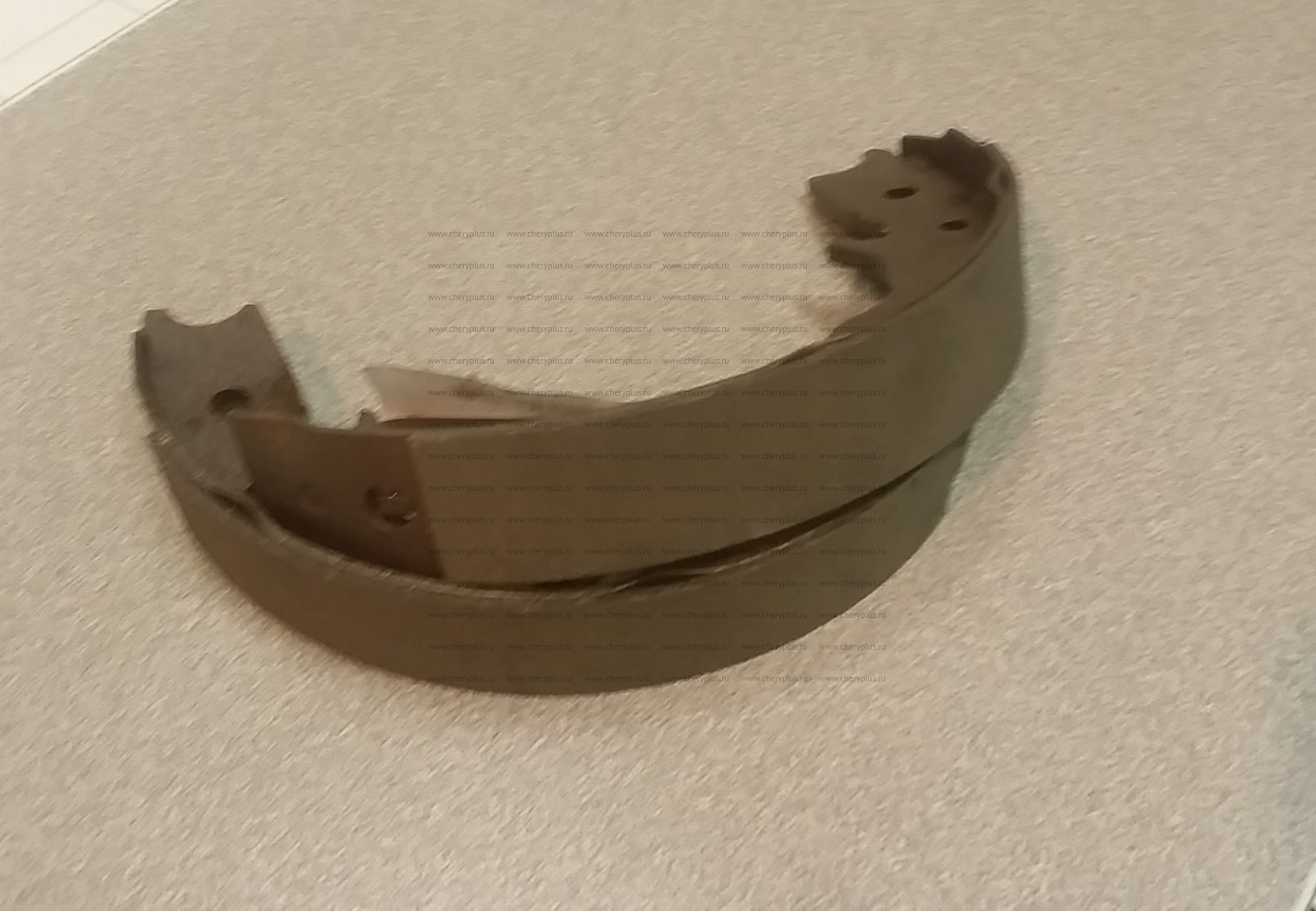 КОЛОДКА СТОЯНОЧНОГО ТОРМОЗА (КОМПЛЕКТ) LF X60, X70 SS35003