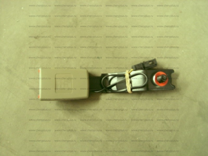 ЗАМОК РЕМНЯ БЕЗОП ПЕРЕДНИЙ ПРАВЫЙ 1068001104
